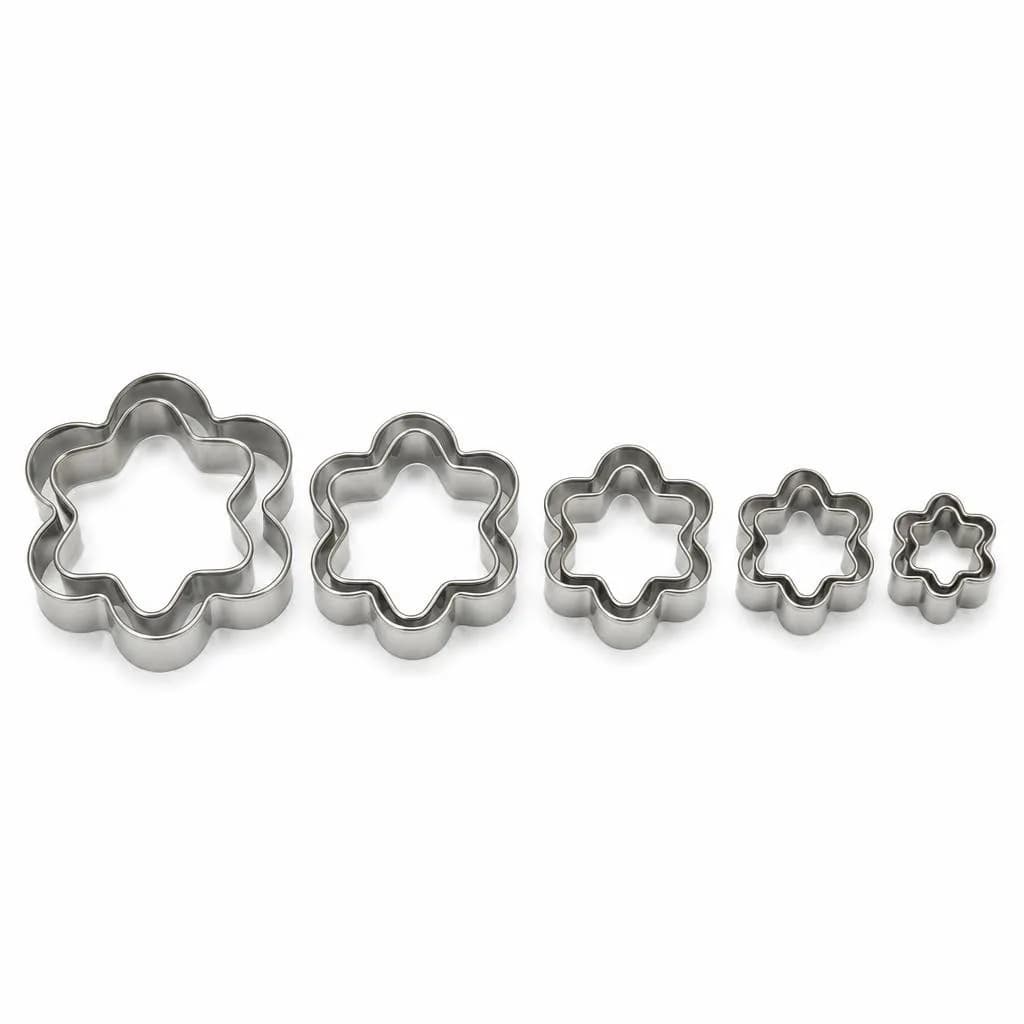 Stainless Steel Nested Cookie Cutter Set of 5 - Flower and Star Shapes in Graduated Sizes, Silver, 10 cm