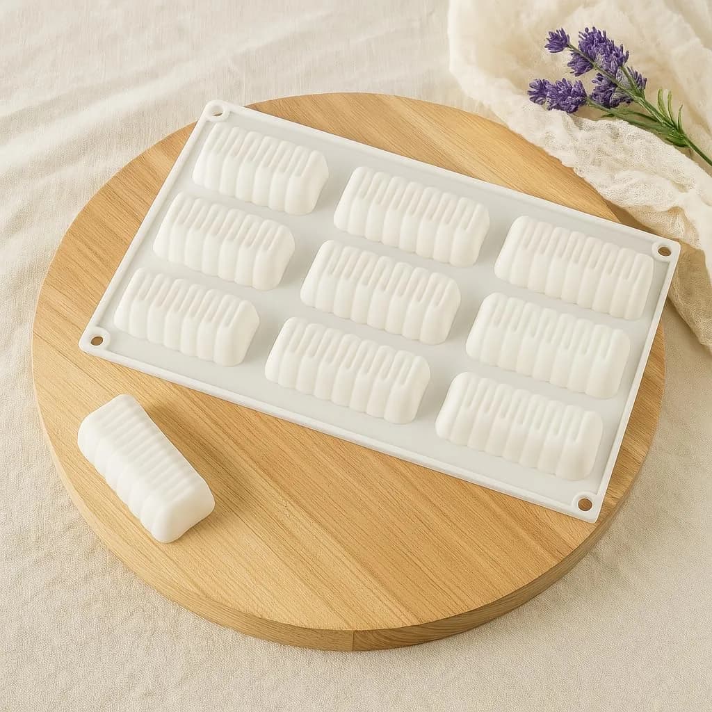 3D Silicone Cake Mold - 8-Hole Wave Shape Baking Mold, Food-Grade Non-Stick Silicone for Cakes, Mousse and Chocolates, Heat-Resistant, Foldable